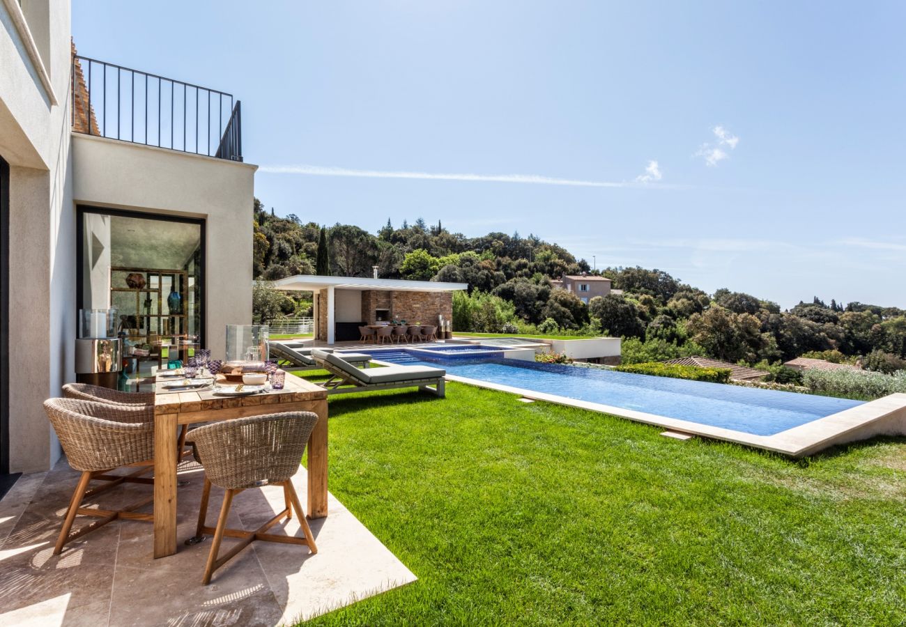 Villa à La Croix-Valmer - VILLA COLIBRI ST TROPEZ CÔTE D'AZUR 10-BD