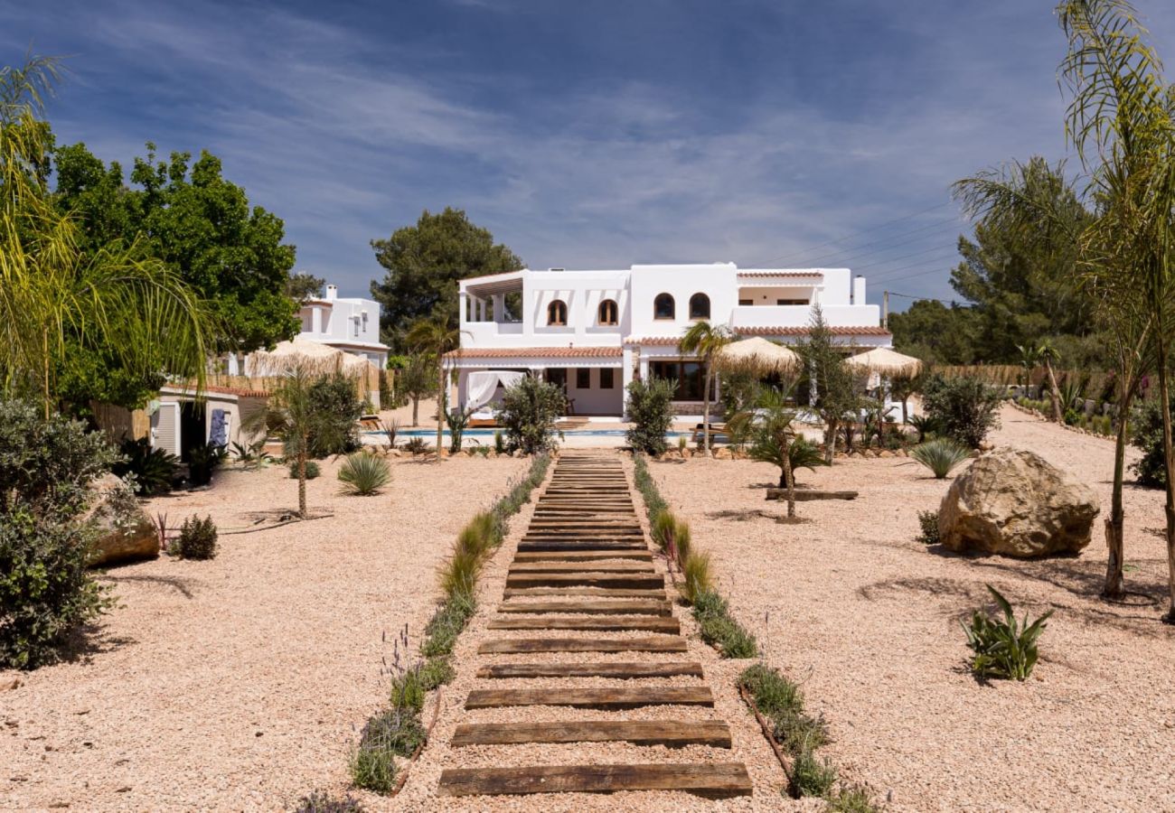 Villa in Ibiza / Eivissa - VILLA 4 PALMS IBIZA 6-BD